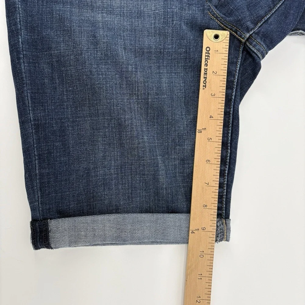 Womens Levi's Cuffed Stretch‎ Jean Shorts Size 31 (32) Blue Embellished